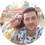 Олег и Яна познакомились на